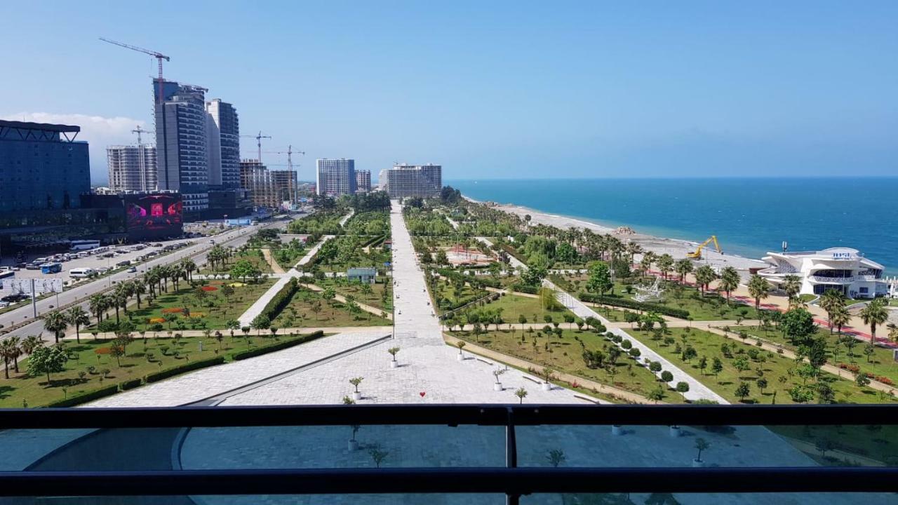 Batumi Beach Tower Exteriör bild